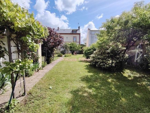 MAISON SAINT PIERRE LES NEMOURS