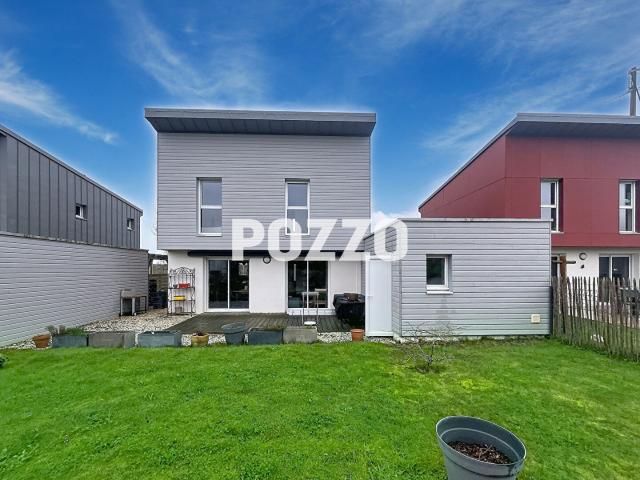 Maison Saint Planchers 4 pièce s 88 m2 Maison récente de 2017 DPE B 10 mn des commerces