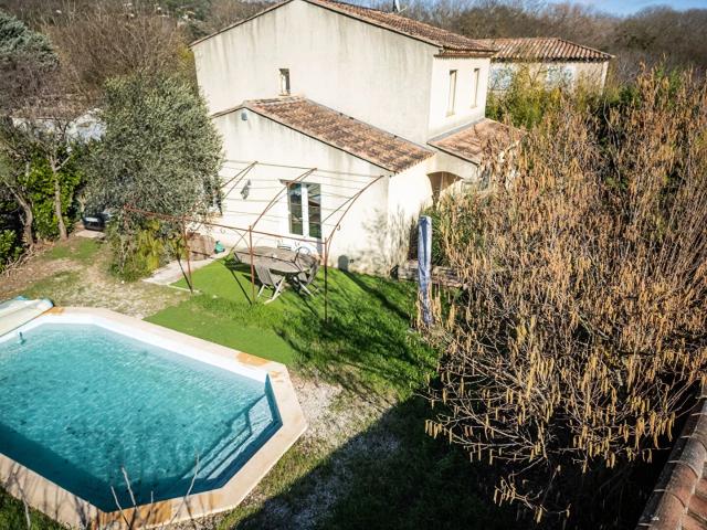 Maison Sainte Anastasie Sur Issole 5 pièces 124 m² à deux pas du