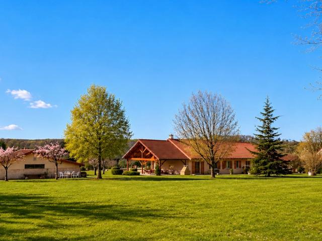 Maison Sainte Croix En Bresse 130 m2