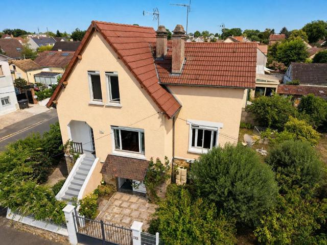 Maison Sainte Genevieve Des Bois 6 pièce s 108 m2