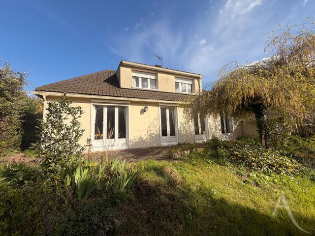 Maison Sainte Geneviève Des Bois 8 pièces 166m2 Vie de plain pied