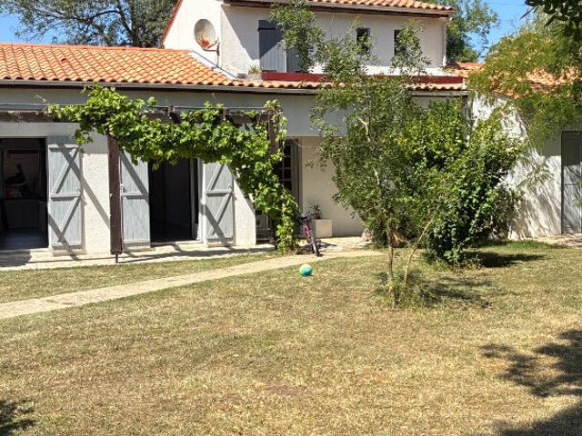 Maison Saintes 6 pièces 168 m2