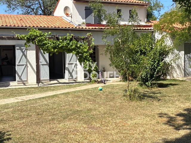 Maison Saintes 6 pièces 168 m2