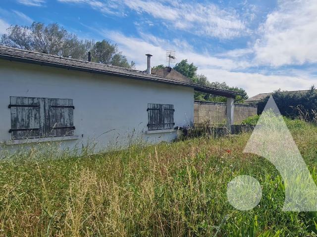 Maison Salernes 3 pièce s 50 m2 sur 500m2 de terrain et 3 garages