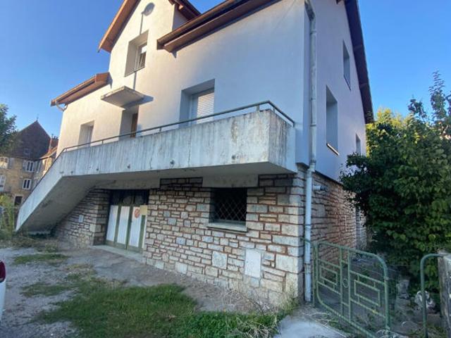 Maison Salin Les Bains 7 pièce s 142.18 m2