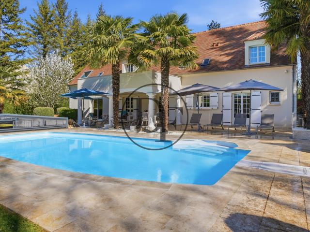 MAISON SAMOREAU 284M2