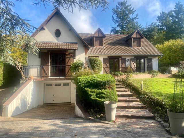 Maison Sandillon 7 pièce s 185 m2