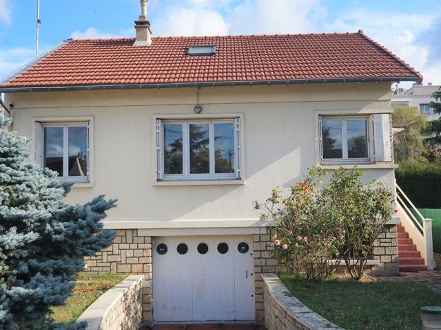 MAISON SARTROUVILLE