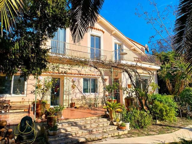 Maison Sète bas Saint Clair Corniche 6 pièces 171.33 m²