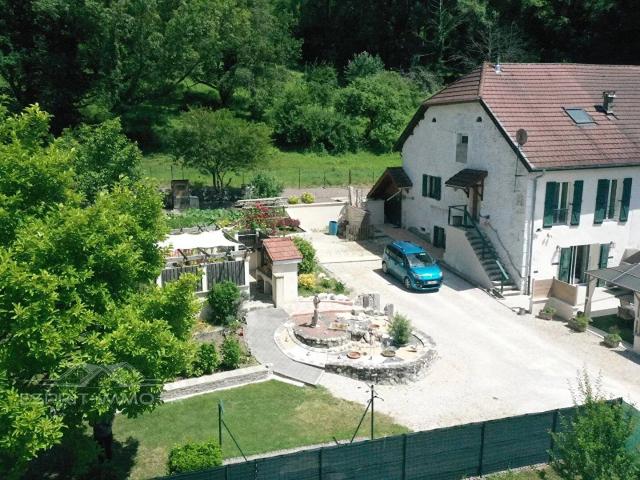 Maison 137 m² habitables sur 2800 m² de terrain