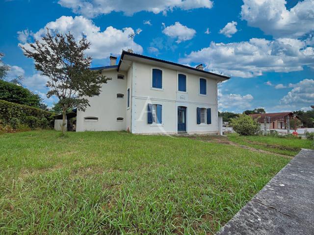 Maison Seyresse 6 pièce s 220 m2