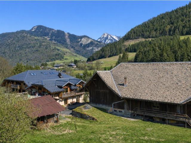 Maison Seytroux 6 pièce s 430m2 avec Terrain 818m² 430m² Seytroux