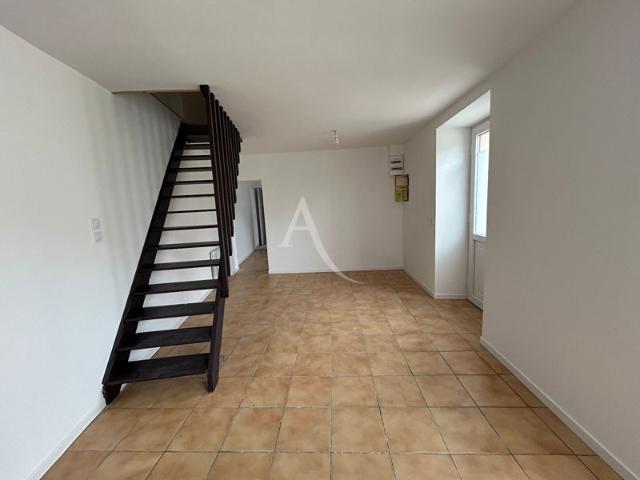 MAISON SECTEUR BOURG ET COMIN