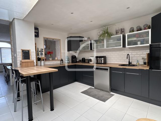 MAISON SECTEUR BRUN PAIN