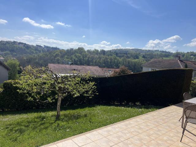 Maison secteur résidentiel à Villars