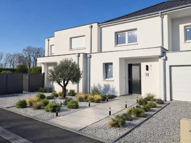 Maison Semi Individuelle 5 Pièces À Toit Plat 92m² Uffheim