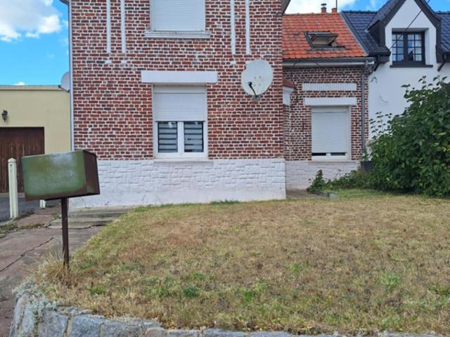 MAISON SEMI MITOYENNE