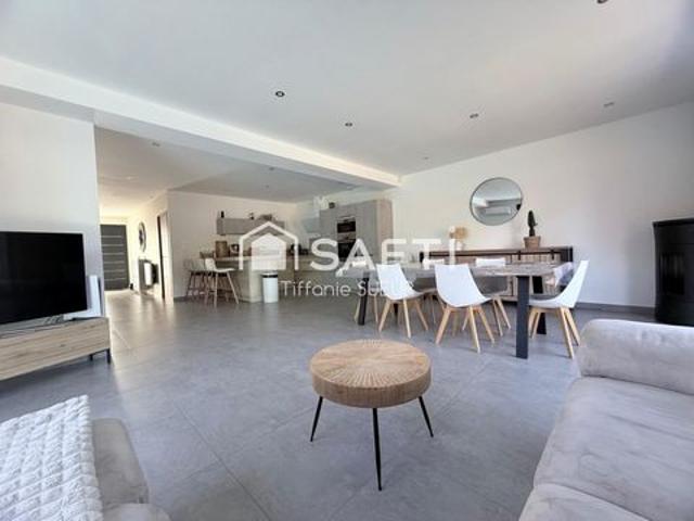 MAISON SEMI MITOYENNE