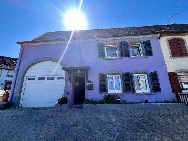 Maison semi mitoyenne 4 pièces d'environ 100 m2 avec dépenda