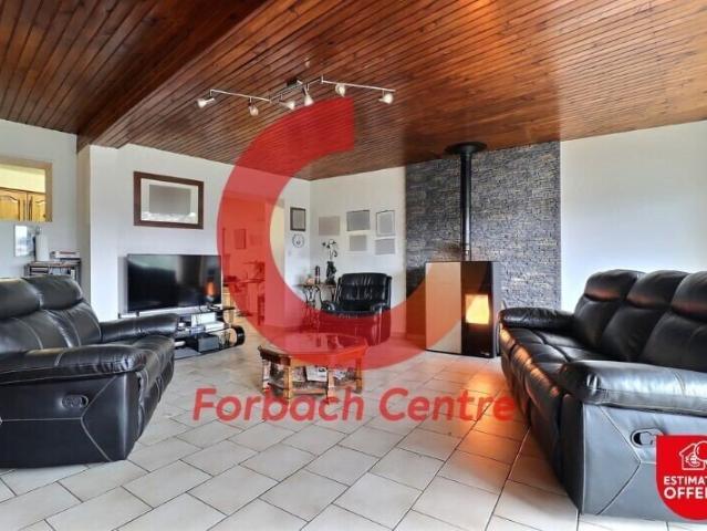 Maison Semi Mitoyenne à Rénover de 90 m² à Schoeneck, Proche Fro