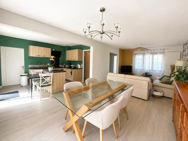 Maison semi mitoyenne de 139m2 habitable