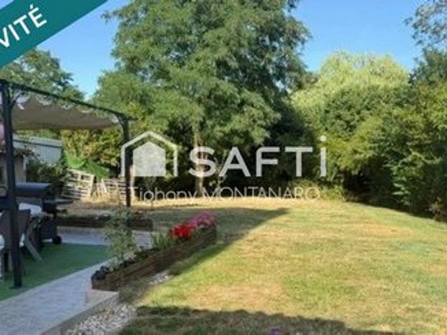 maison semi mitoyenne de 141 m² entièrement rénovée