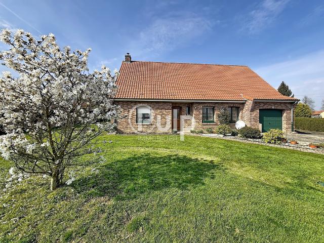 Maison Semi Plain Pied à vendre à Humières