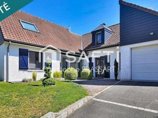 Maison semi plain pied de 117 m² avec 5 chambres, bureau, garage et jardin à PENIN