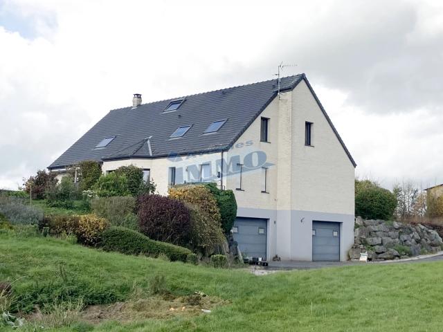 Maison semi plain pied de 245 m2, Secteur d'Aubigny en Arto