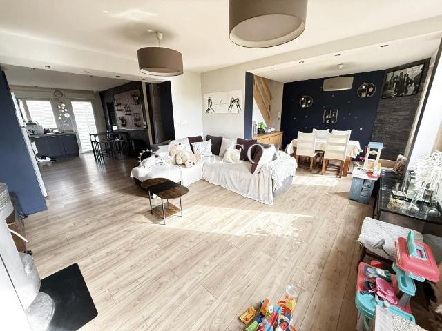 MAISON SEMI PLAIN PIED 3CH+ Bureau GARAGE ET JARDIN