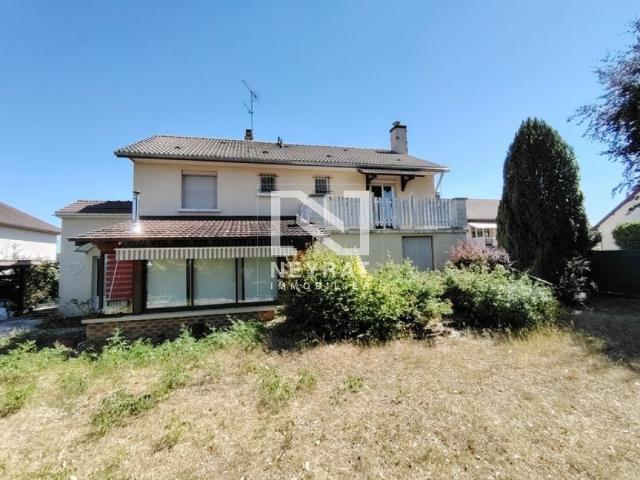 MAISON SITUEE AU CALME 5 MINUTES DE CHALON
