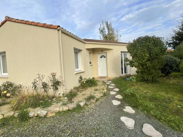 MAISON SITUÉE AUX ESSARTS IDEAL INVESTISSEUR !