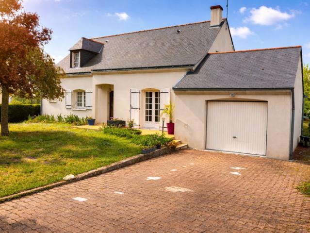 Maison située à 5 minutes du centre de Restigné