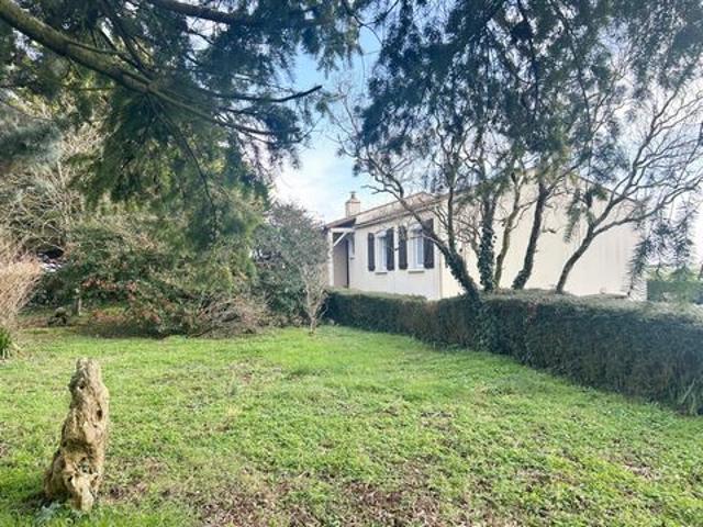 Maison située dans un hameau
