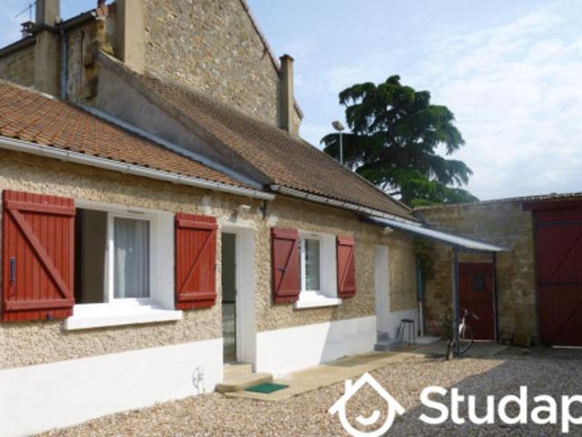 Maison située en campagne à Cergy à louer Locagestion, expert en gestion locative
