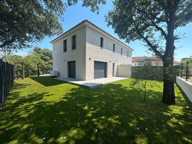 Maison Six Fours Les Plages 4 pièce s 100 m2 100m² Six Fours les Plages