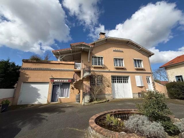 Maison spacieuse avec piscine à Sauveterre de Béarn 158m² Sauveterre de Béarn