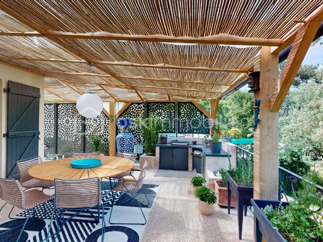Maison spacieuse avec terrain généreux dans un cadre tranquille