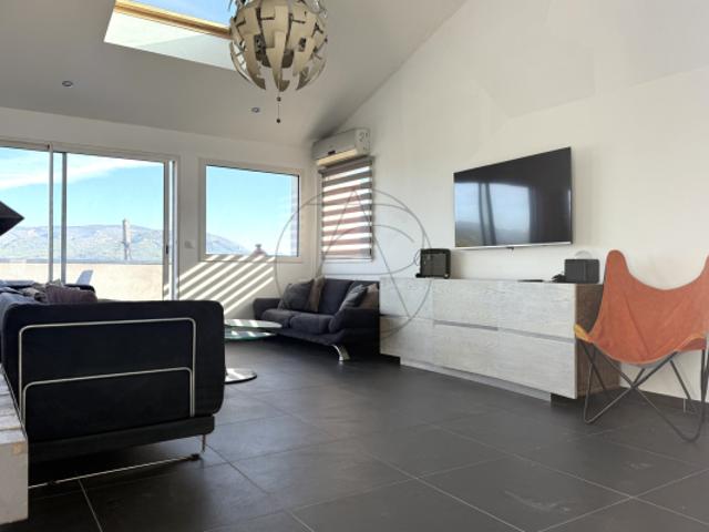 Maison spacieuse avec vue dégagée Quartier La Millière 144 m