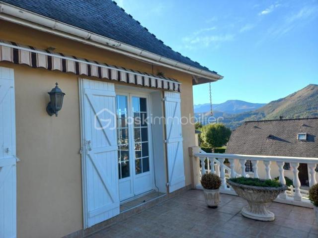 Maison spacieuse avec vue Pyrénées