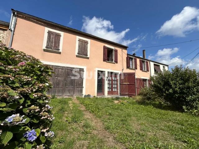 Maison spacieuse à Quarré les Tombes 140 m² avec jardin et dépendances
