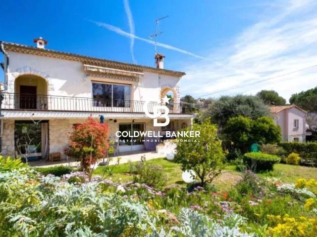 Maison Spacieuse à Vence avec un enorme potentiel. 151m² Vence