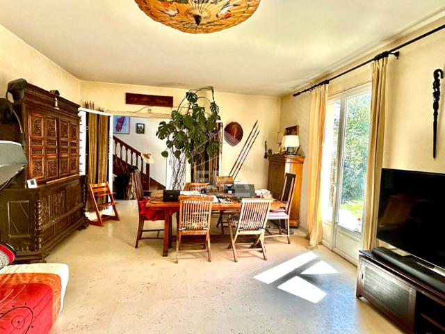 Maison spacieuse à vendre à BETTON 11 pièces avec jardin