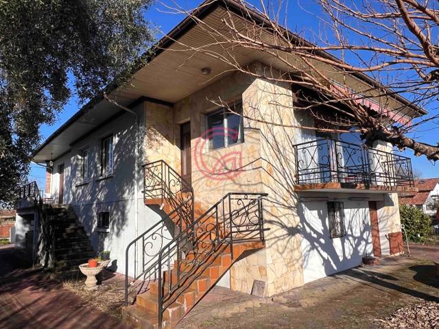 Maison spacieuse à vendre à Parentis en Born 7 pièces