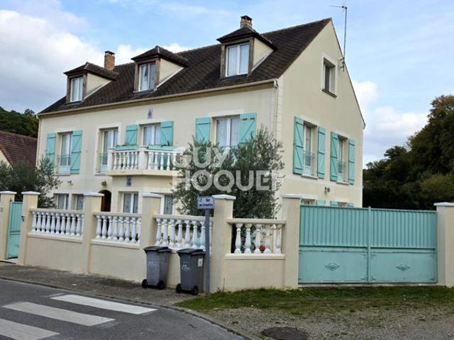 Maison spacieuse à vendre à Verneuil en Halatte Référence C2248
