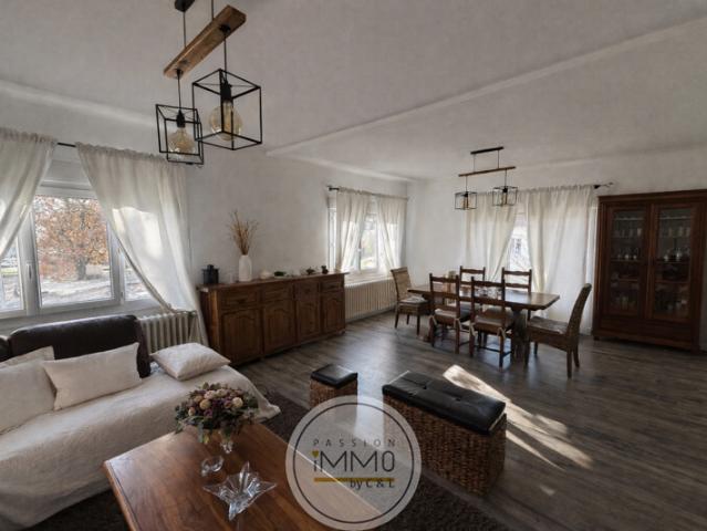 Maison spacieuse de 181 m2 à Saint Auban avec possibilité