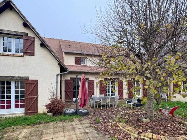 Maison spacieuse de 240 m² à Vesly
