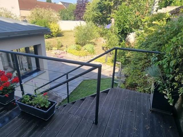Maison spacieuse et équipée à Ballainvilliers