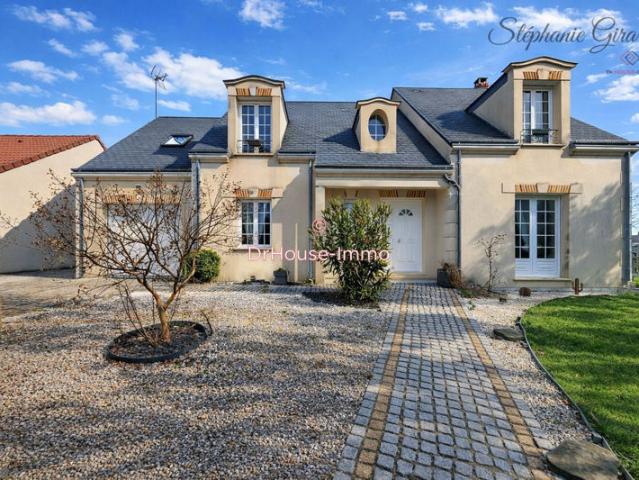 Maison spacieuse et lumineuse avec 5 chambres et sans travaux à Chaingy